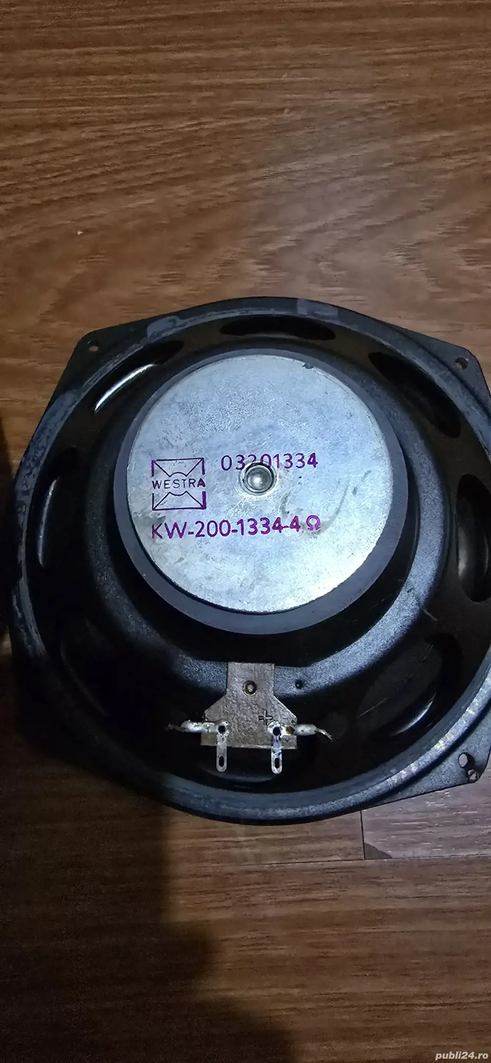 doua difuzoare de 8 toli