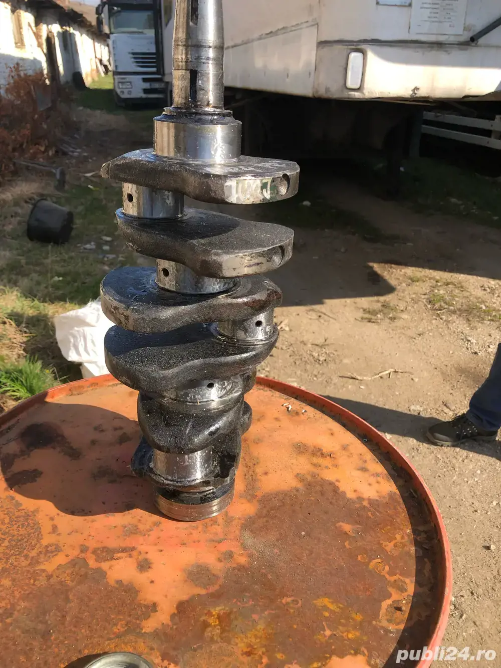 Arbore tractor utb 445 .