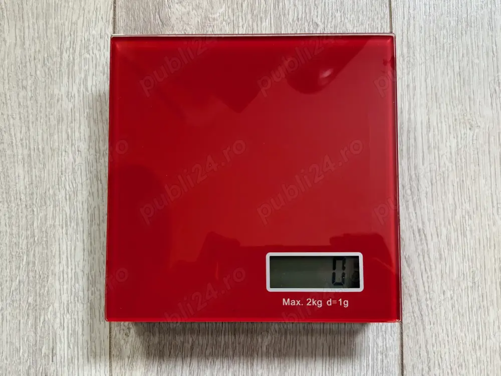 Cantar de bucatarie de precizie - rosu - max 2kg - merge pe orice suprafata