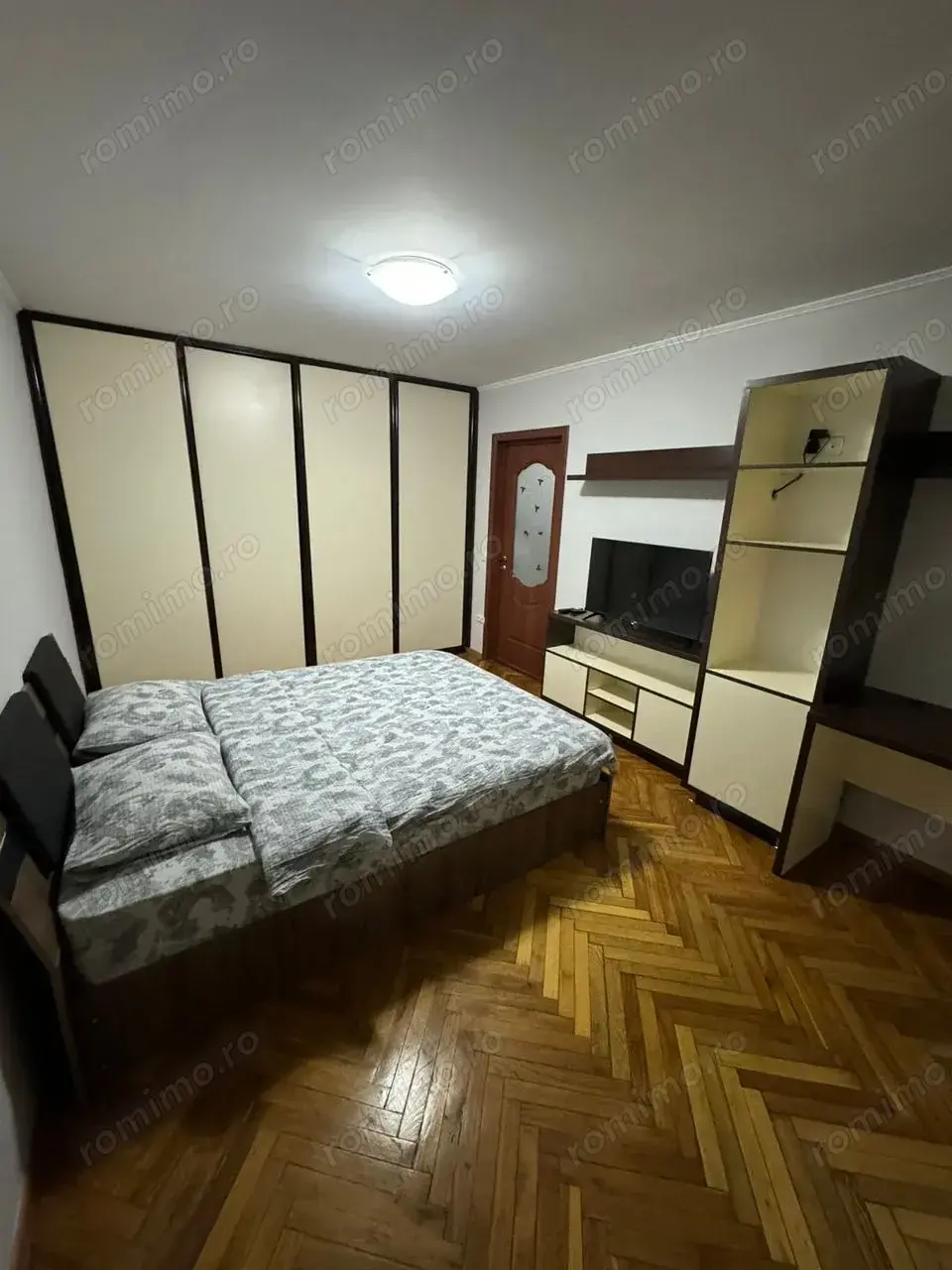  Apartament 2 camere in zona Bd. Uverturii Militari