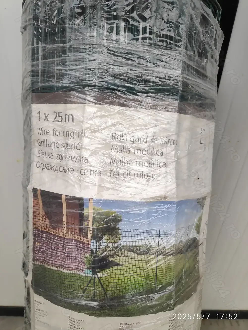 Gard din plasă de sârmă, cu 6 țevi rectangulare 