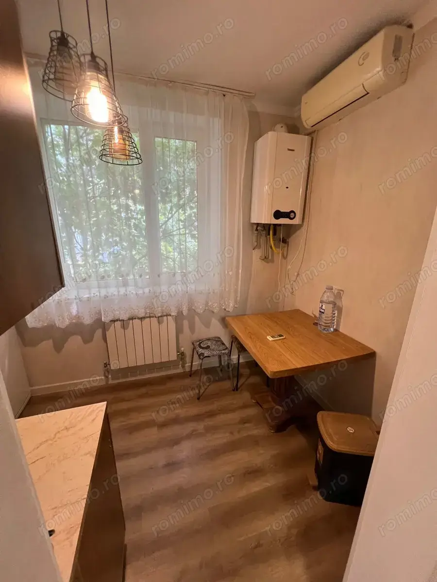 2 camere decomandat situat in zona Olimpia-Stadion