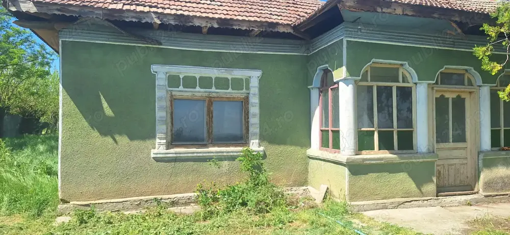 Teren cu casa bătrâneasca Comuna Baneasa
