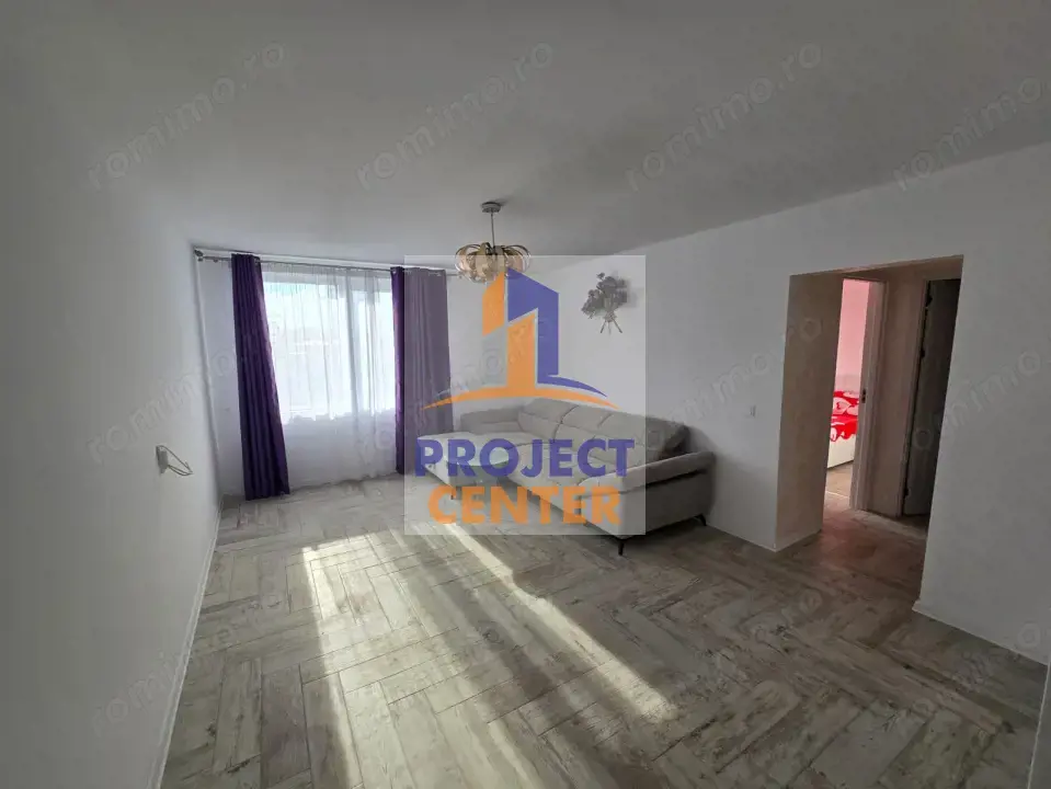 Apartament 3 camere, 2 balcoane, etajul 6, zona Ramada
