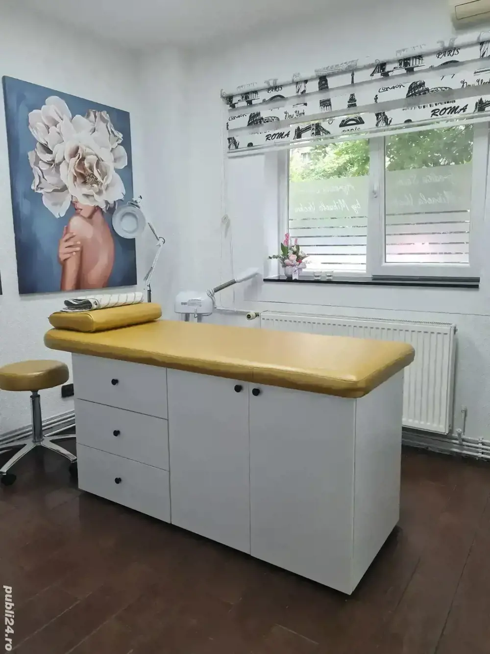 Angajam Cosmeticiană 