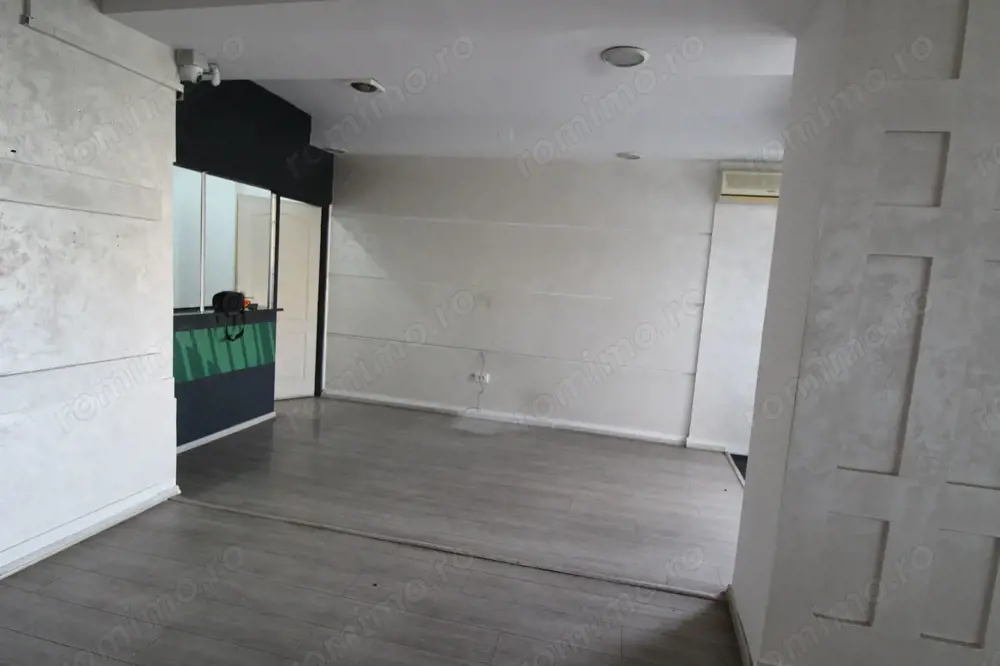 Spațiu comercial, zona Lido, 77 mp