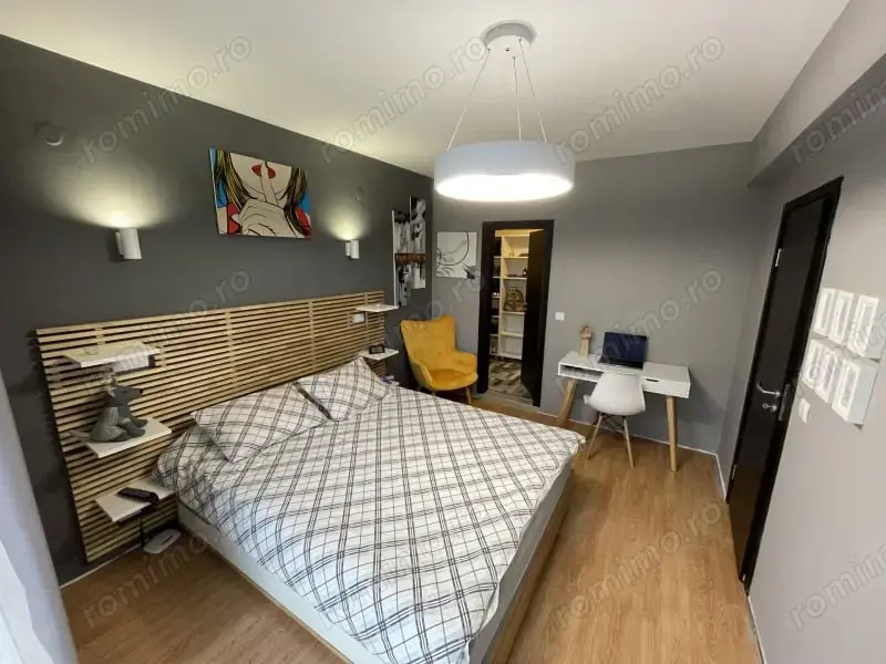 3 camere in zona Complexului Studentesc