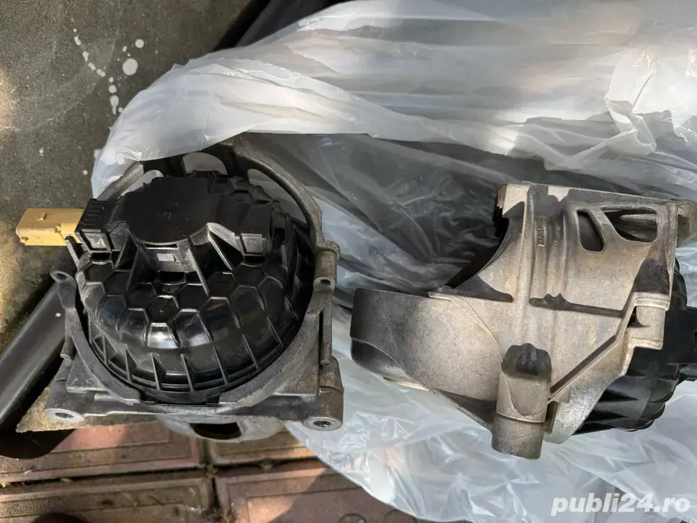 De vanzare tampoane motor Audi A6/A7A8 motorizare 3 litri