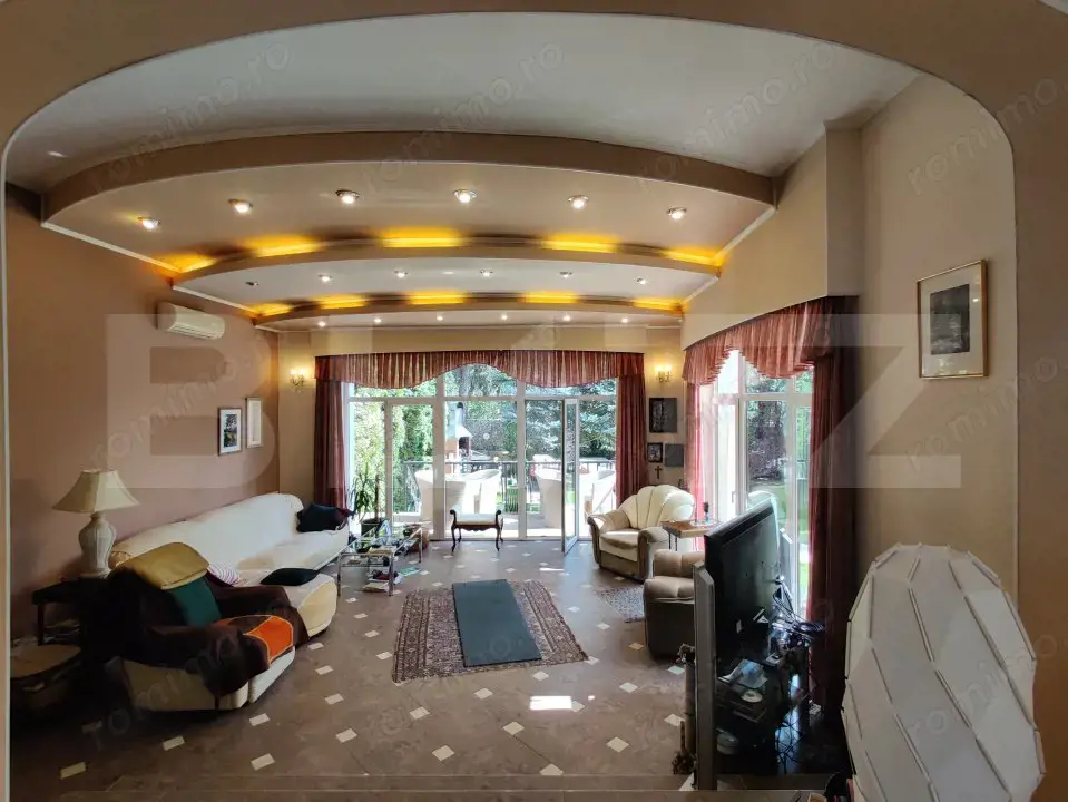 Casa deosebita 260 mp, teren 400 mp, zona Andrei Muresanu Engels