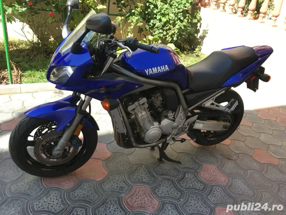 Yamaha FZS 1000 R1