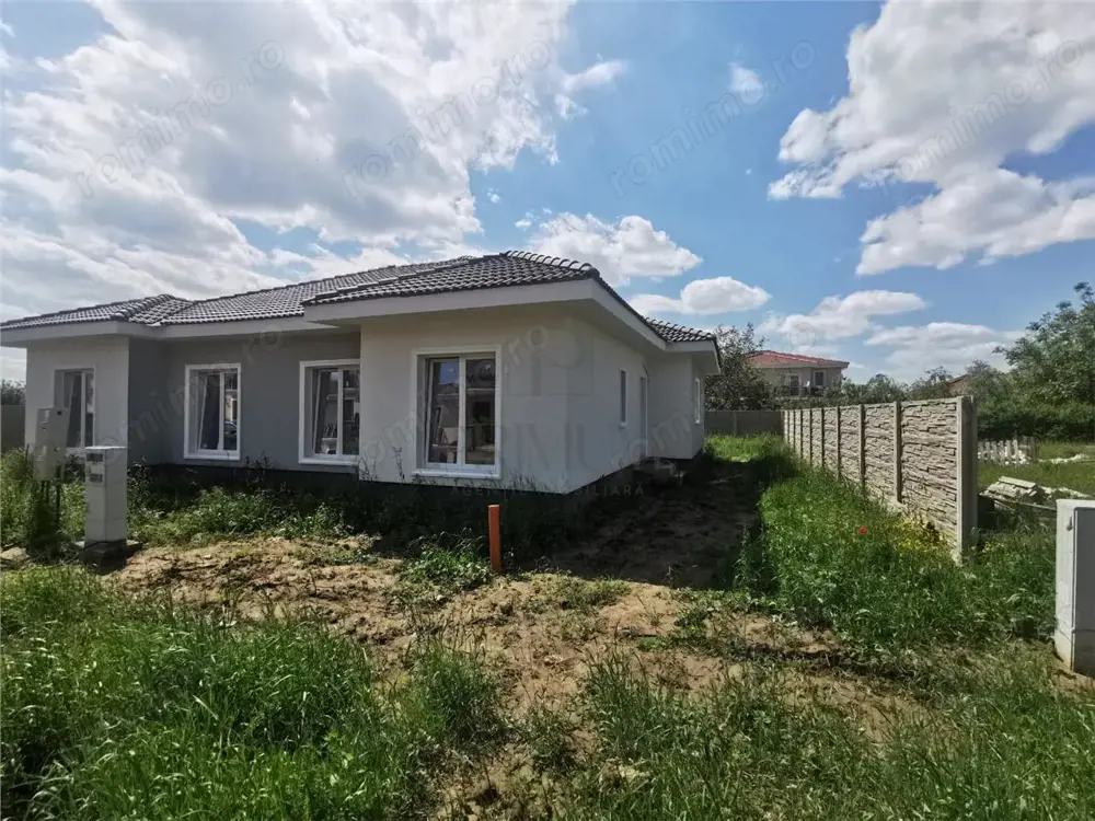 Duplex personalizare  interioara - 4 camere - toate utilitatile