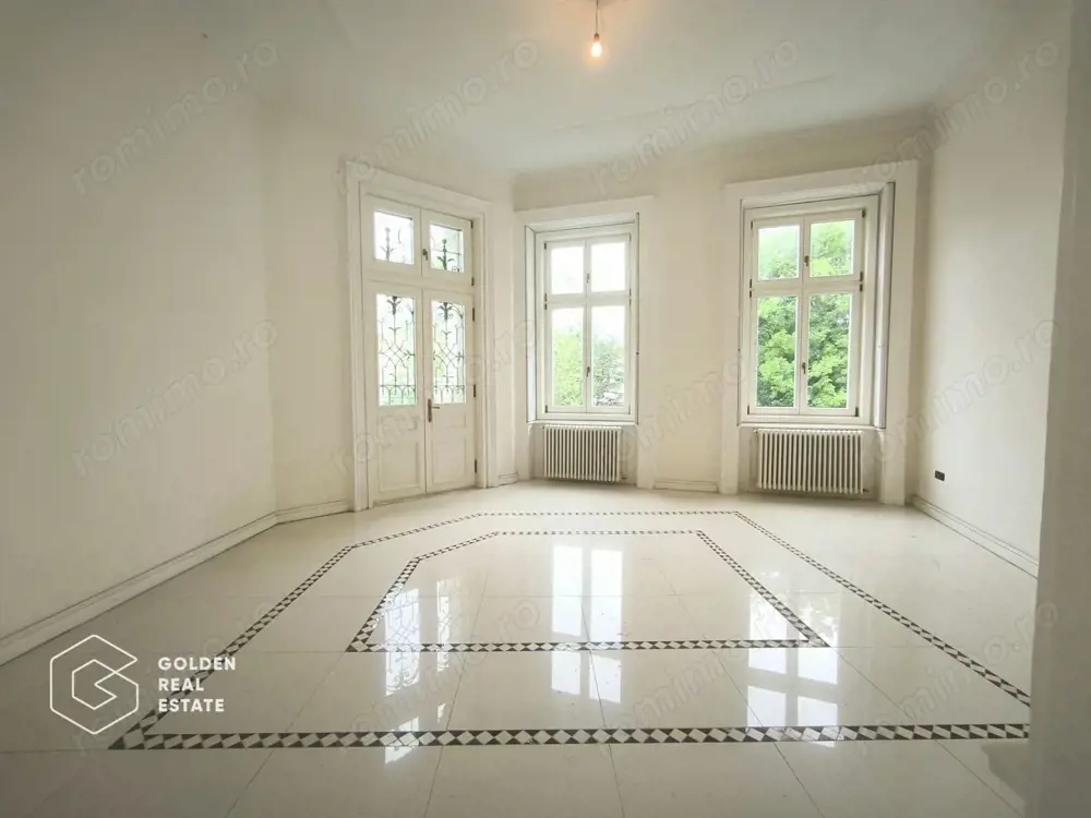 Spatiu birou 3 camere, ultracentral B-dul Decebal