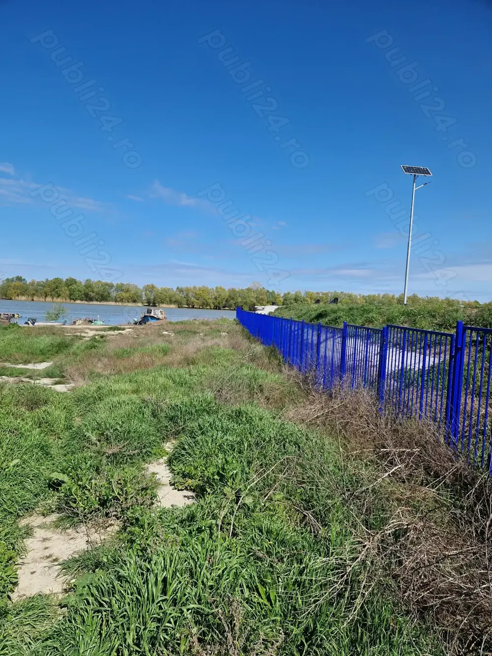 Teren intravilan 2532 m2 , situat pe bratul Chilia al Dunarii, str.Dunarii nr. 6, loc. Chilia Veche