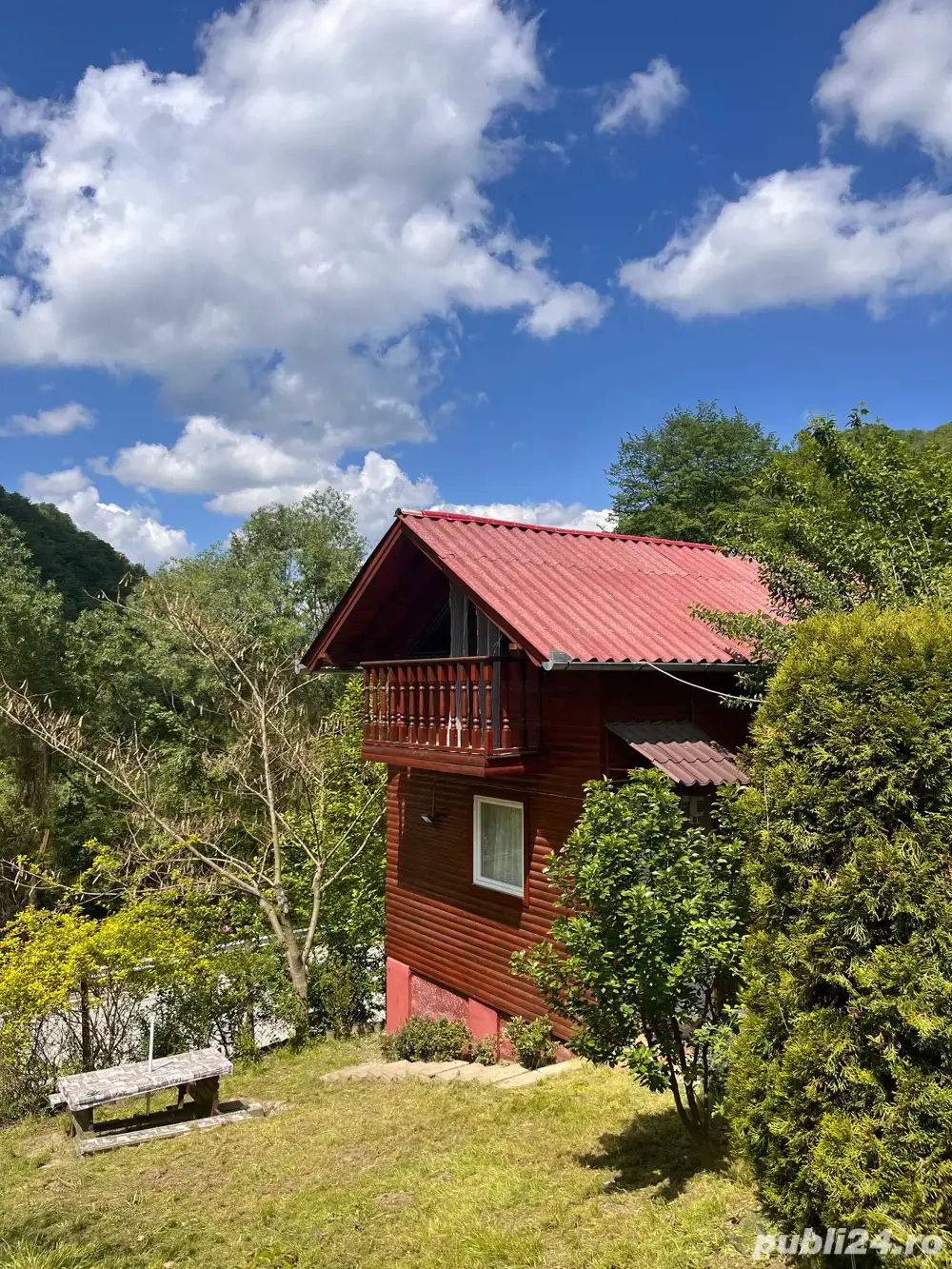 Vand cabana casa de vacanta