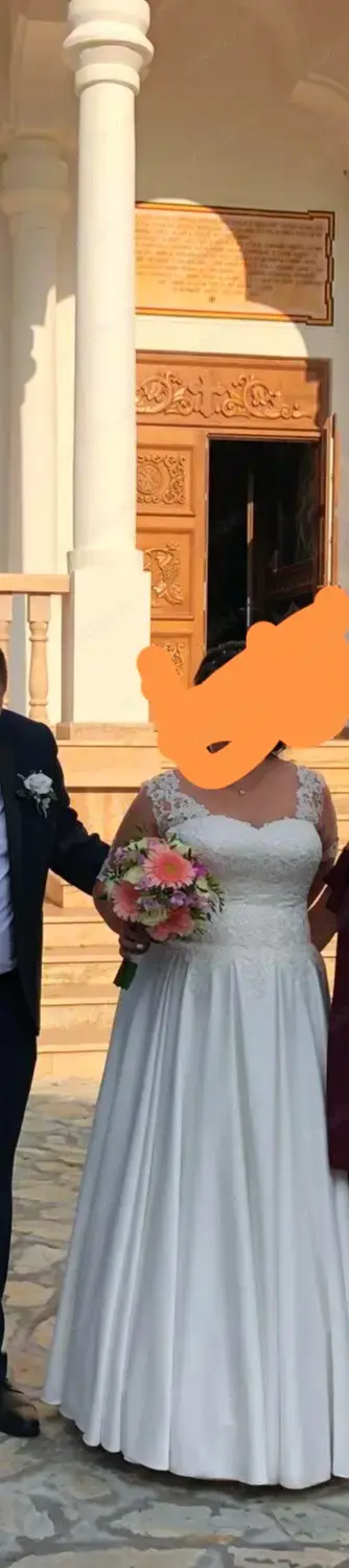 Vand rochie de mireasa 