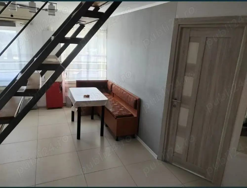 Vând apartament de 2 camere 
