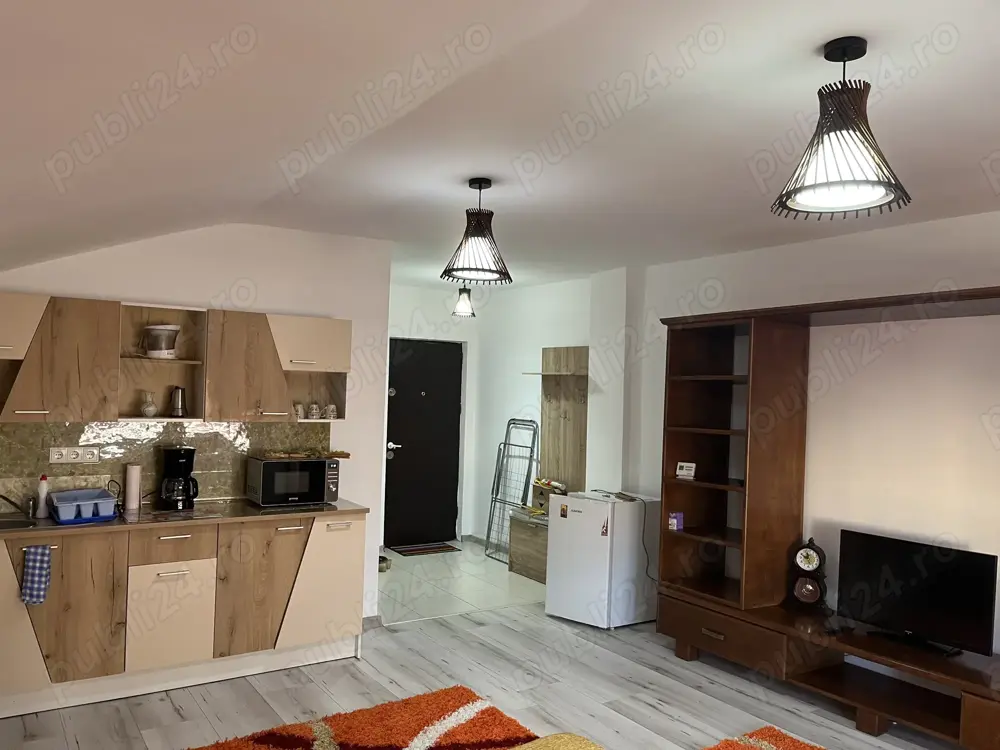 Închiriez garsonieră în regim hotelier  Închiriez garsonieră în regim hotelier