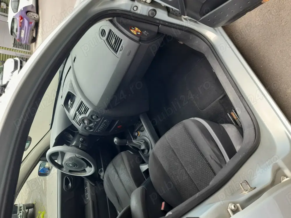 Vând Renault Megane II preț  6100 lei negociabil