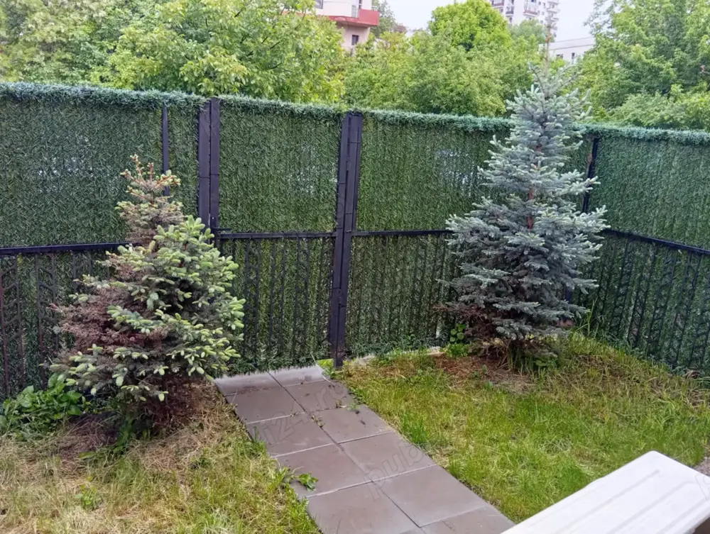 Garsoniera cu gradinita 18 mp , Palas  zona Moldovei , parter vila , acces separat