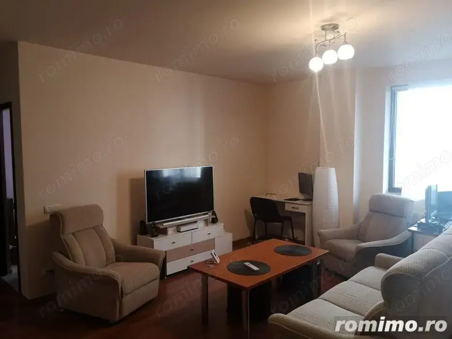 Inchiriez apartament 2 camere la Punctele Cardinale 