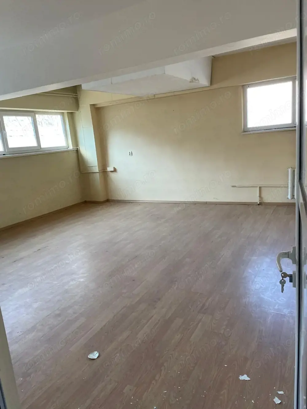 Spații birouri P + 2, zonă centrală