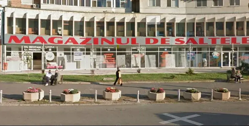 Spatiu stradal 520 mp parter