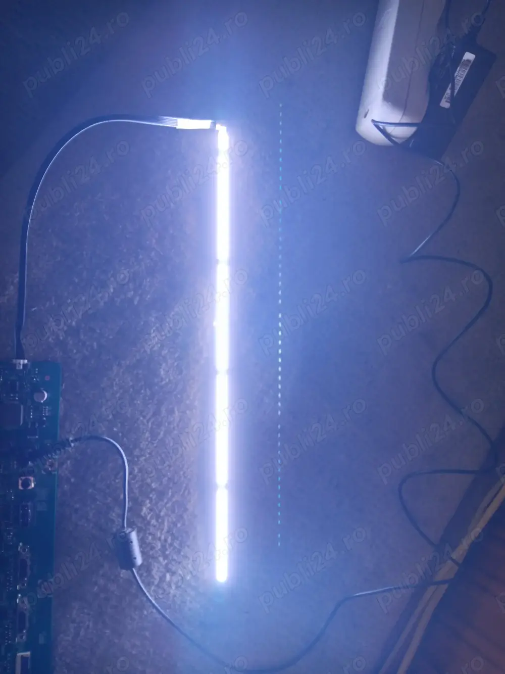 bareta led m280dgj-l30-t0lbdle02 36cm de pe monitor Samsung u28e590d