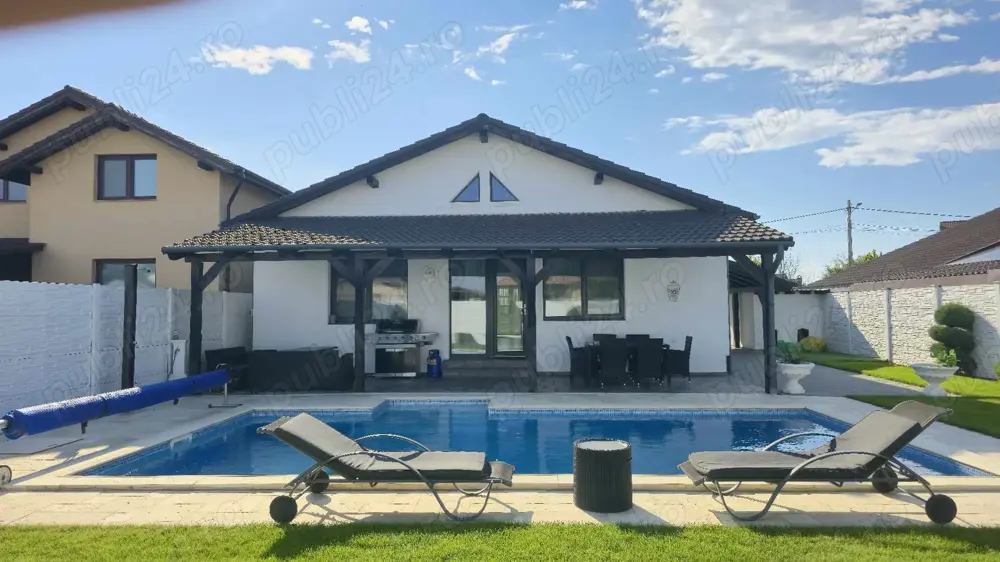 Casa de vanzare, cu piscina, intrarea in Santandrei Mega Image
