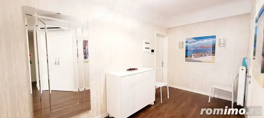 3 camere decomandat in zona Spitaului Judetean - Girocului 