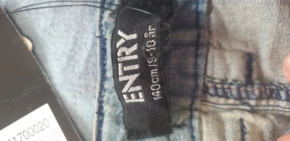 Vand blugi copii trei sferturi.