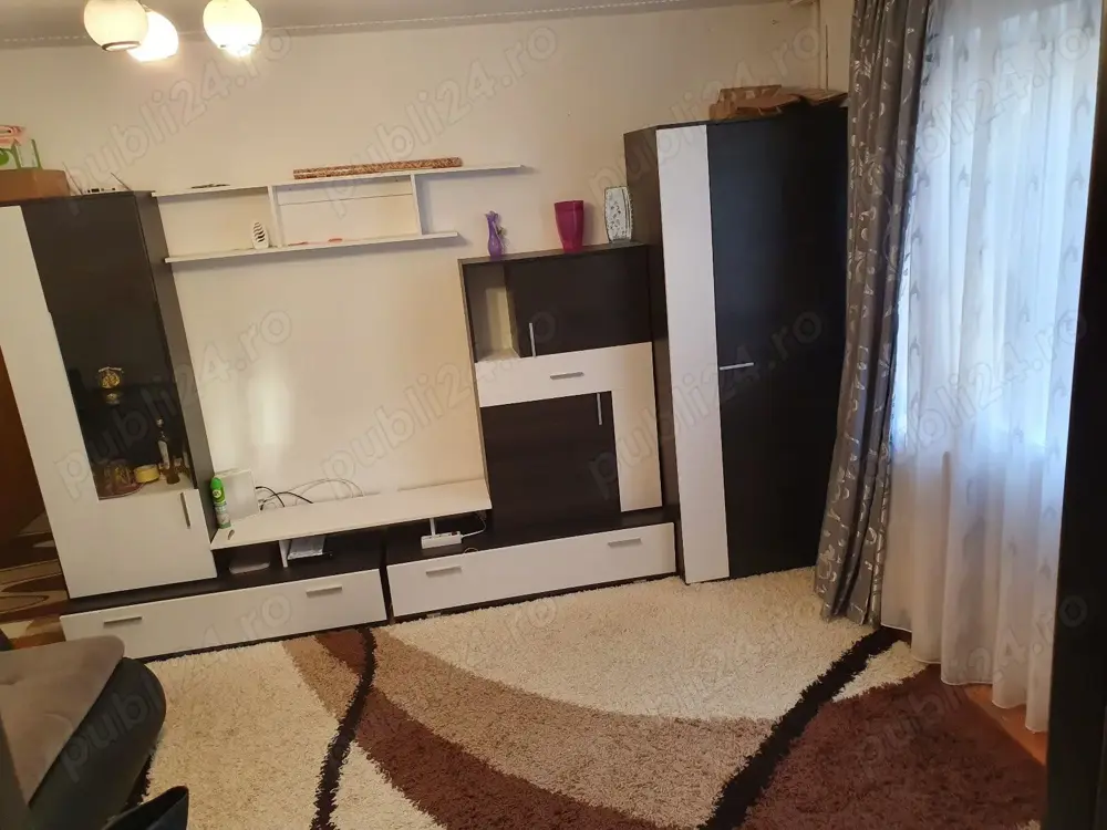 Apartament cu 2 camere, et 1, zona Blascovici