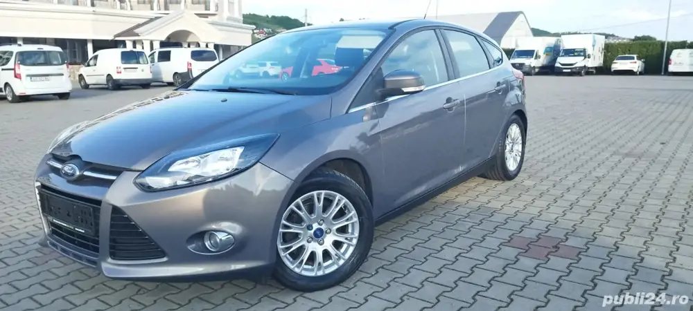 Ford Focus Titanium   2011  1.6 Benzina Motor Clasic