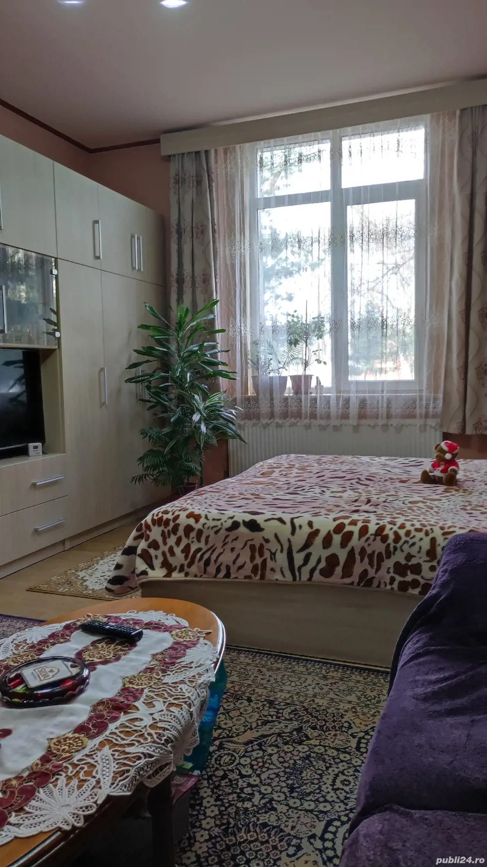 vând apartament 2 camere central