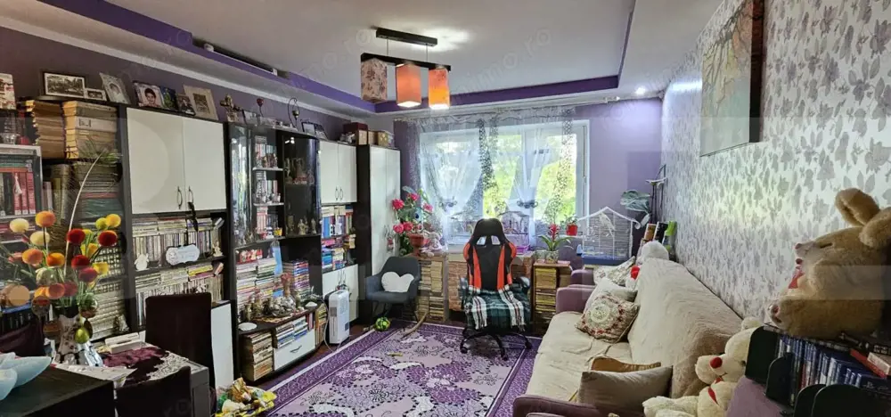 Apartament de 3 camere, decomandat, zona Garii