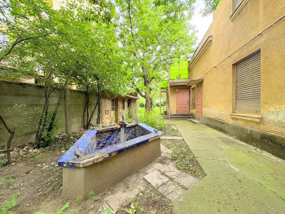 Casa individuala de vanzare - langa Maternitatea Bega