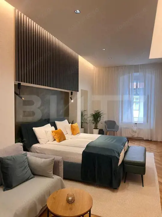 Apartament de vanzare, cu o cameră, 55 mp, zona Centrul Istoric