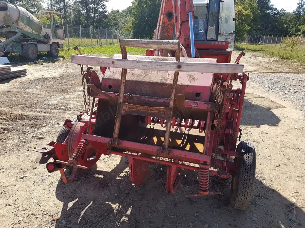 Cositoare, Balotiera si plug reversibil