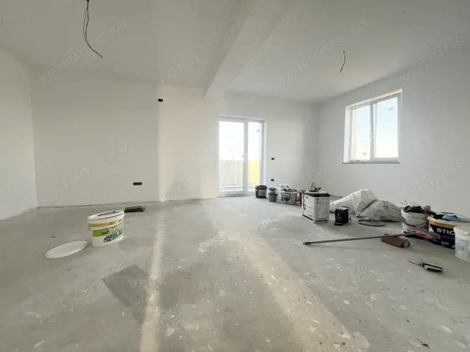 Duplex, 130mp utili, 250mp teren, 4 Camere, Constructie Noua -  Giarmata
