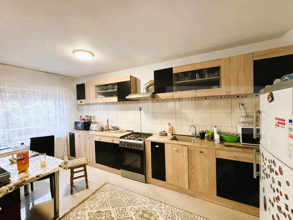 Casa finisata partial 520 mp utili +1000mp teren, Cojocna