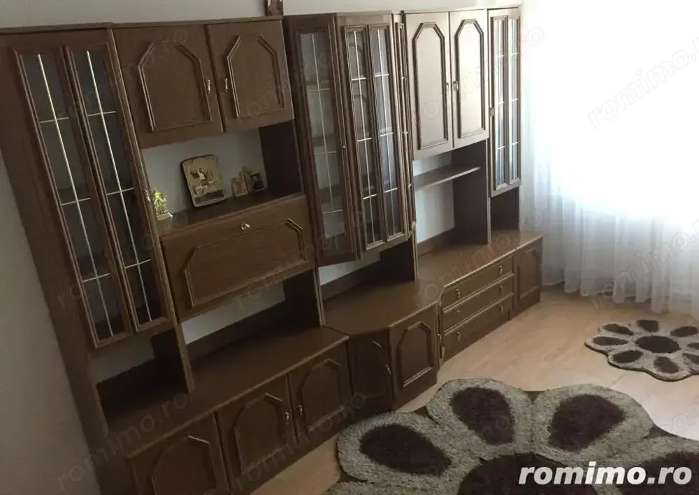 1 camera situat in zona Lipovei 