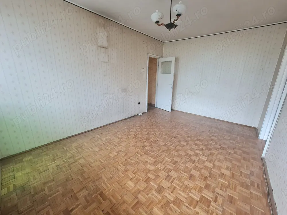 3 camere Bd. Independentei, poziție buna 3 camere Bd. Independentei, poziție buna