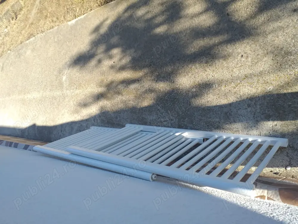 De vînzare 2 calorifere baie