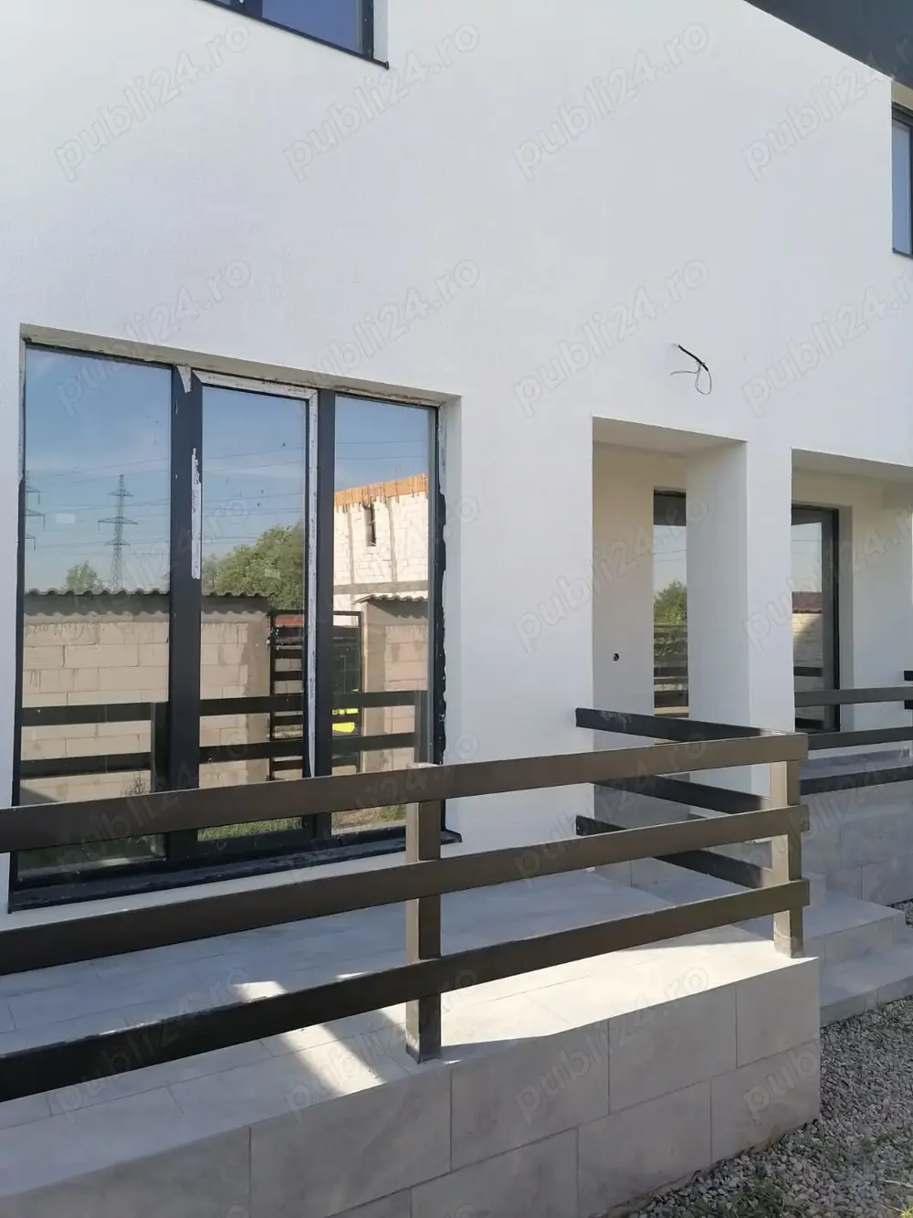 Casa de vânzare la preț de apartament 