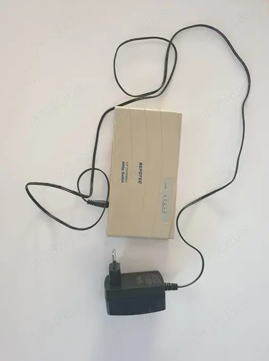 Switch 5 Porturi Repotec 5-P 10 100Mbps Nway Switch