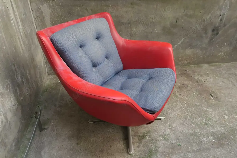 Fotoliu Imitatie Piele Rotativ Model de Designer Retro Cadru Metalic