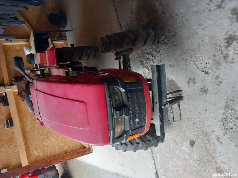 Tractor de vanzare