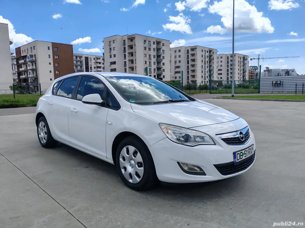 Opel Astra Benzina! 