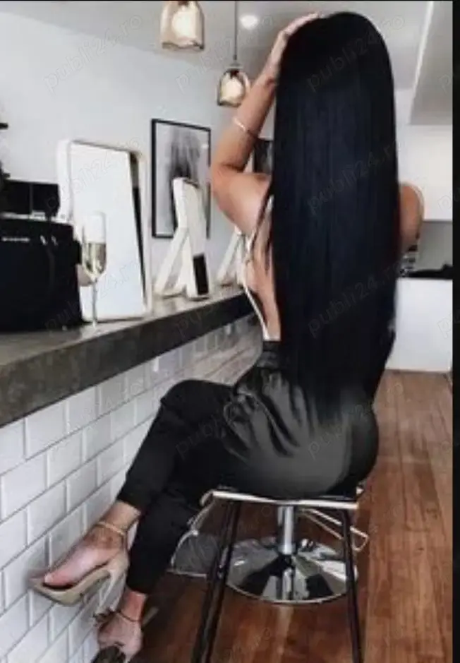 Caut colegă tur orașe!!