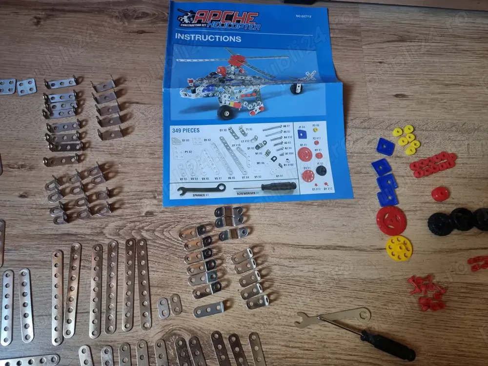Set de constructii Apache Helicopter oct12 349 piese