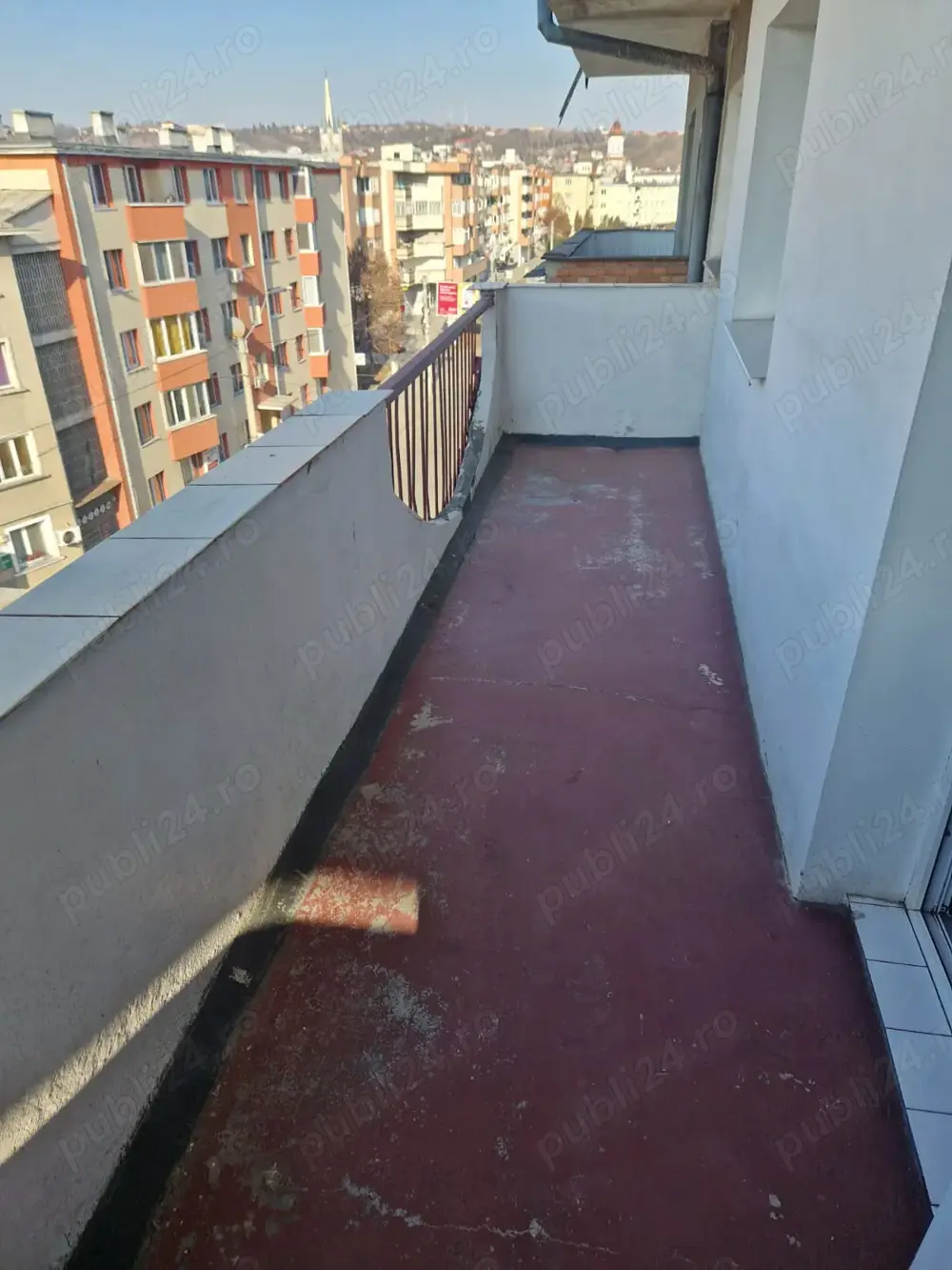 Vând apartament cu 4 camere în centru Turzii
